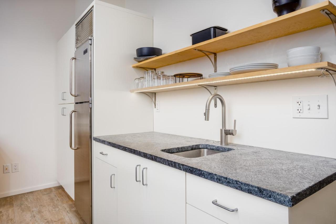 Вилла Downtown Contemporary Cove Анкоридж Экстерьер фото
